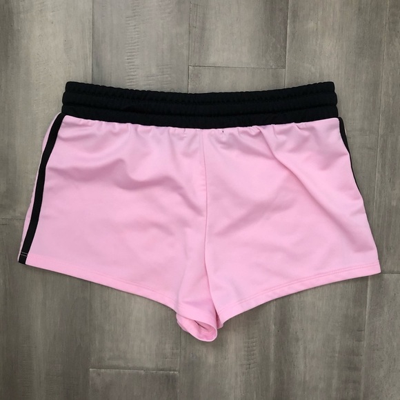 FOREVER21 Pink Lost Youth Graphic Shorts - Picture 4 of 4
